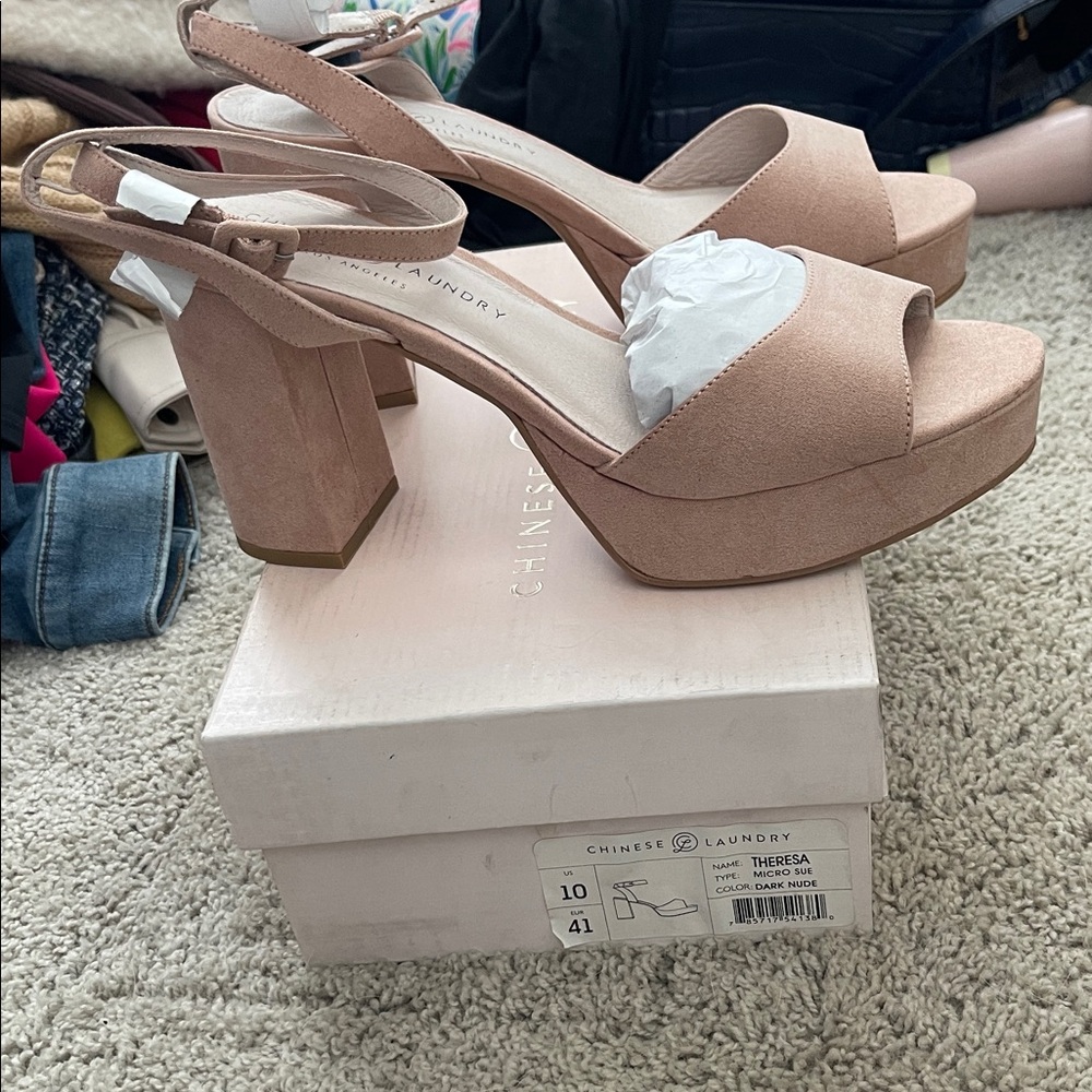 Chinese Laundry Women's Theresa Suede Nude Platform Heels